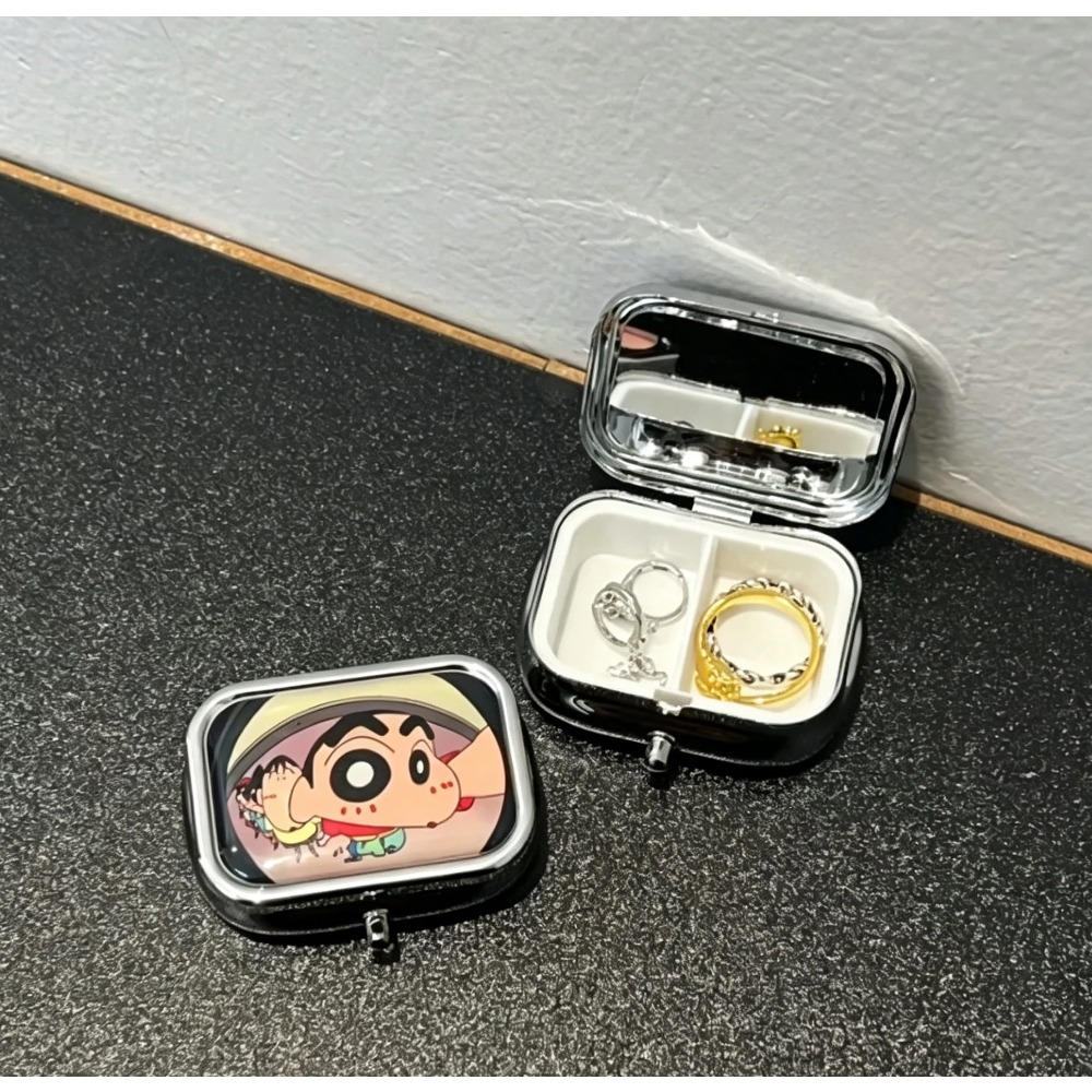 Crayon Shin-chan Tragbare Aufb – Manga Storage Box Bewertung und Preis